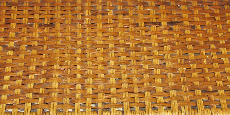 Mixed rattan and hickory weave