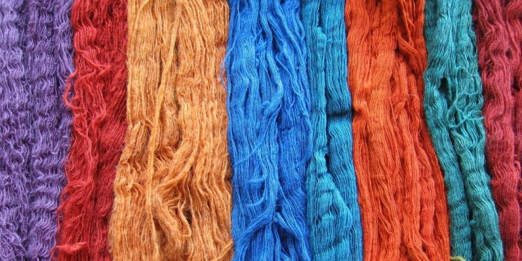 Types of Dye Used in Textile