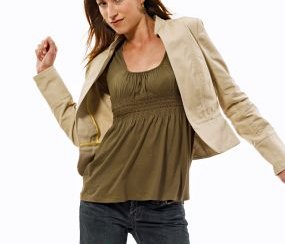 Learn about knits and wovens, and your sewing will be a cinch.