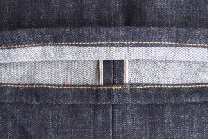 understanding-raw-denim-warp-weft-and-twill-admire-the-diagonal-lines